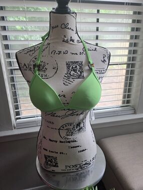 Pink Victoria's Secret Lime Green Halter Bikini Top NWT.